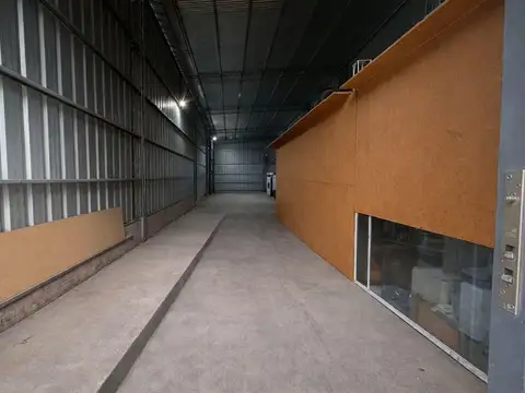 VENTA/PERMUTA - Galpón Sobre Gran Terreno con acceso por Ruta 9 - Cañada de Gomez