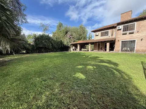 Casa en Venta en Los Naranjos, USD 189.000