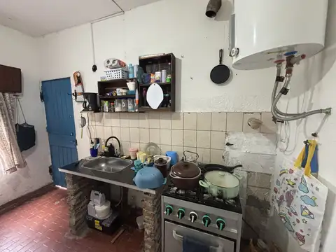 Casa 3 ambientes con 1 baño