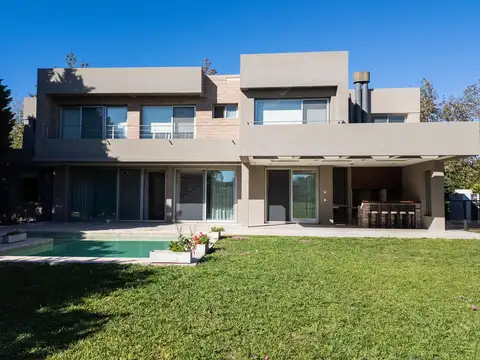 Casa en venta en Ayres de Pilar