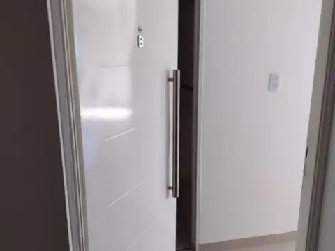 MONOAMBIENTE A ESTRENAR OPORTUNIDAD, VENDE VENDE