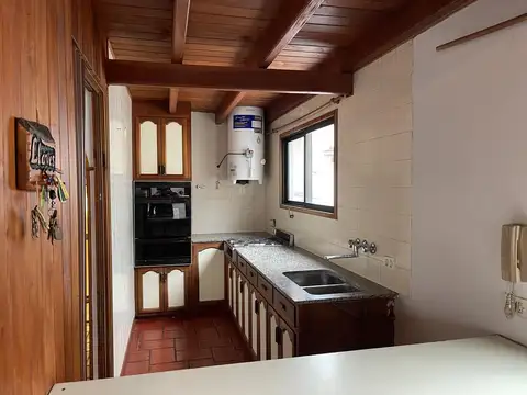 Depto Tipo Casa en Alquiler de 2 dormitorios