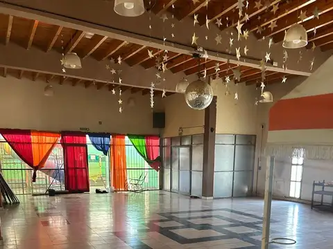 VENTA SALON DE FIESTAS-RIVADAVIA