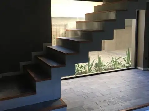 Deptos. de Categoría 2 y 3 amb. en Pozo en Haedo