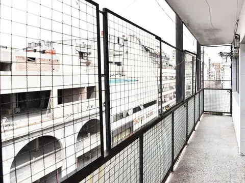VENTA DEPARTAMENTO 3 AMB ONCE BALVANERA FRENTE