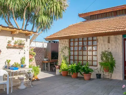 Venta Vivienda multifamiliar o para renta Frente al Faro 