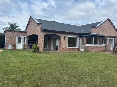 Casa en Santa María de los Olivos