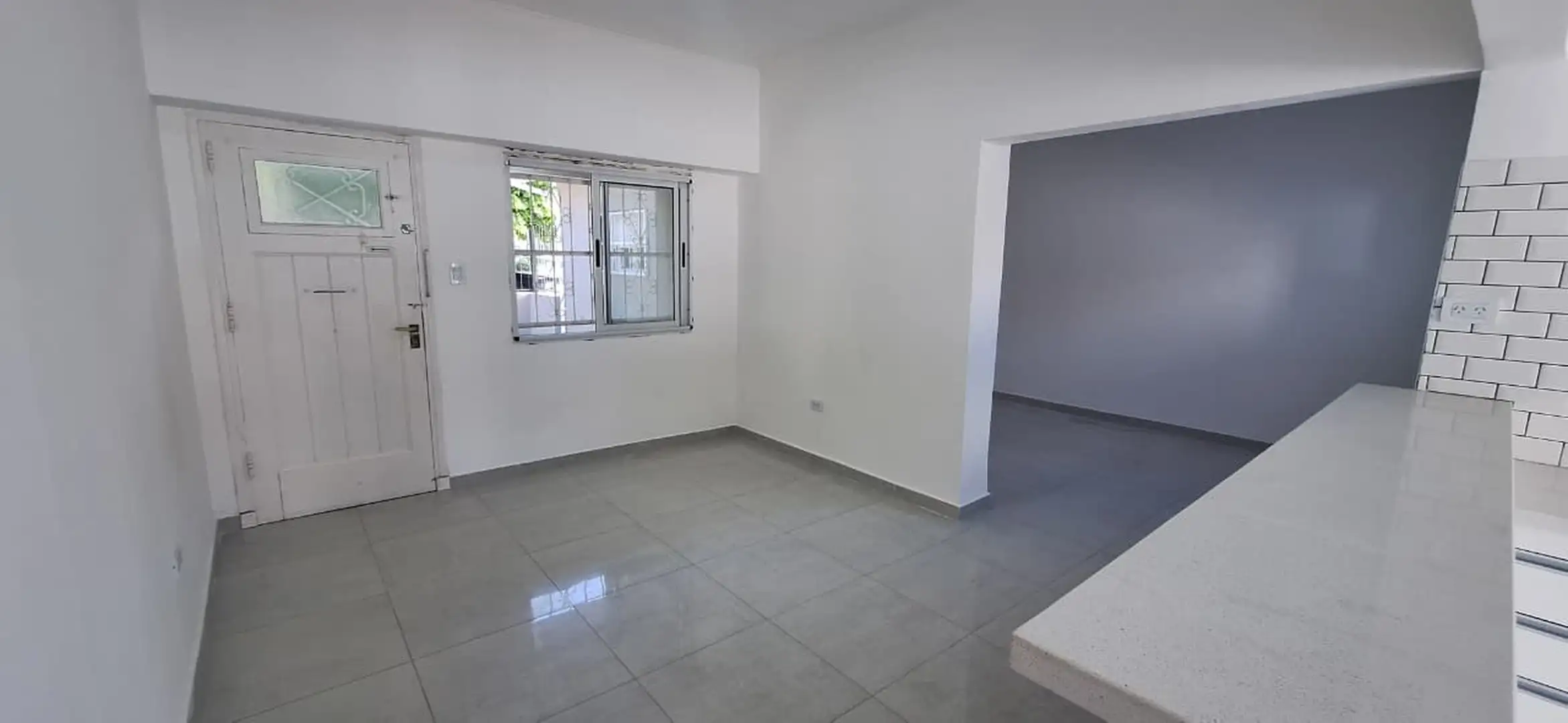 Casa 3 amb reciclada con garaje y quincho — Parque Luro