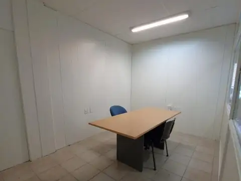 LOCAL C/ DEPOSITO Y OFICNAS | 489 CUB | EXCELENTE ACCESO  |