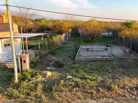 LOTE CON BASE CONSTRUIDA EN VENTA – USD 22.000