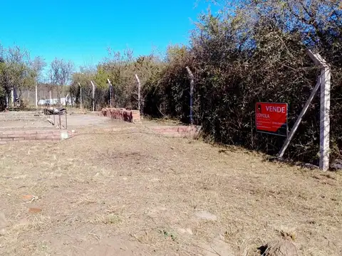 Terreno en Venta en Padre Tissera, USD 22.000