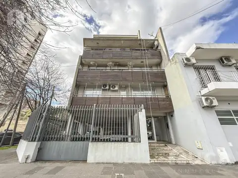 Avenida Santa Fe  al 100