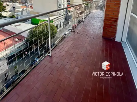 VENTA 3 AMBIENTES frente, BALCON, COCHERA, BAULERA, APTO CREDITO SAN MARTIN CENTRO