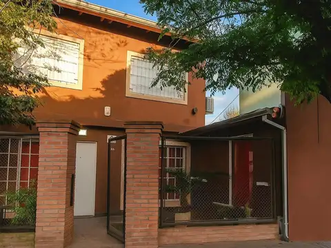 VENTA CASA 4 AMBIENTES BERAZATEGUI - OPORTUNIDAD