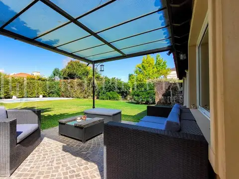 Casa en Venta al Este