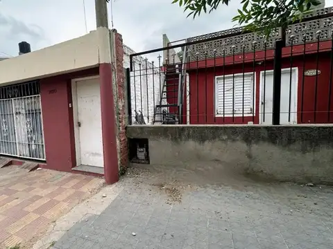  OPORTUNIDAD CASA EN BARRIO ALTO ALBERDI 
