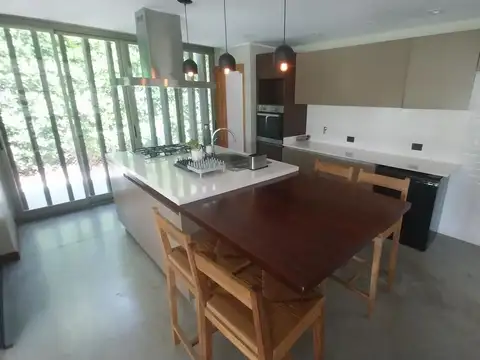 Casa en Alquiler al Norte