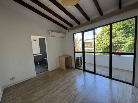 Depto Tipo Casa en Alquiler con 1 cocheras