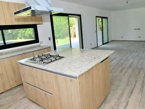 Casa en Venta en Haras Santa Maria, USD 280.000
