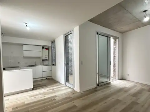 VENTA DEPARTAMENTO TRÍPLEX CON INGRESO INDEPENDIENTE EN LA SEXTA