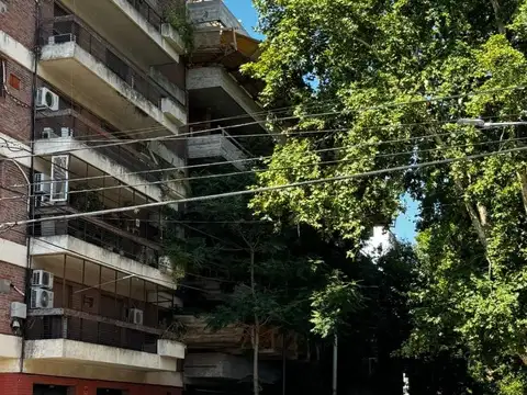 Achával 584 , Piso 2