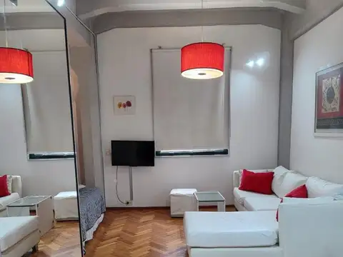 Avenida Alicia Moreau De Justo 1800