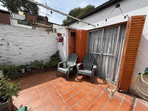 Depto Tipo Casa en Venta 50 años