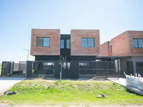 Casa en Venta en Funes, USD 109.000