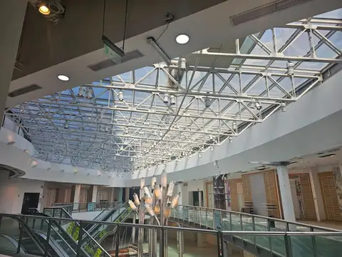 Mega Local en alquiler en City Bancaria