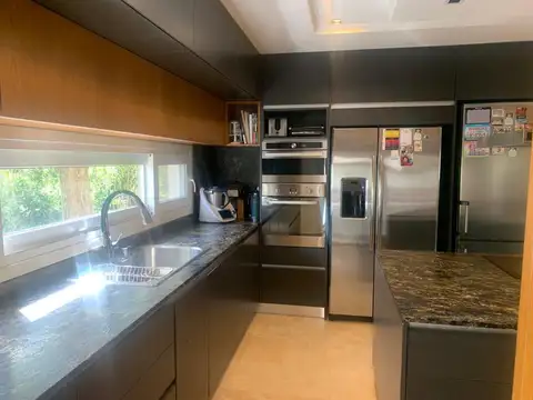 Casa en Venta al Oeste