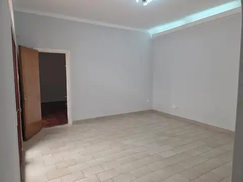 Depto Tipo Casa en Alquiler en Agronomia, $ 1.400.000