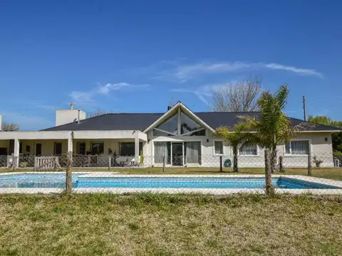 CASA VENTA 6 AMBIENTES FINCAS SAN VICENTE GOLF