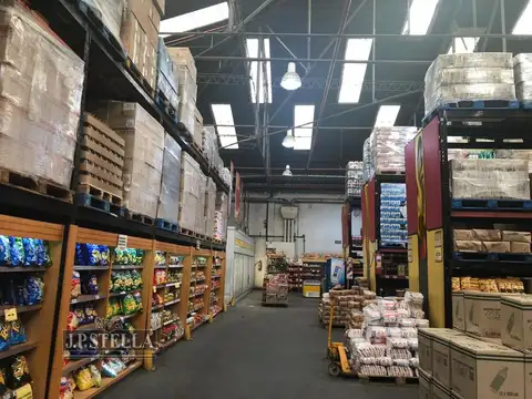 Av. Juan M. de Rosas al 8400