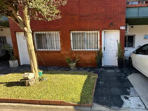 Depto Tipo Casa en Venta de 3 dormitorios