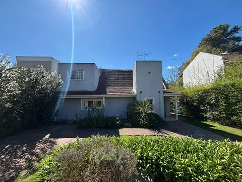 Oportunidad Casa en Nautico Escobar