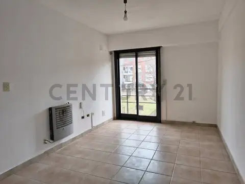 Departamento en Venta en Los Hornos, USD 36.000