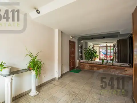 Venta Departamento 3 ambientes lateral en Ramos Mejia.