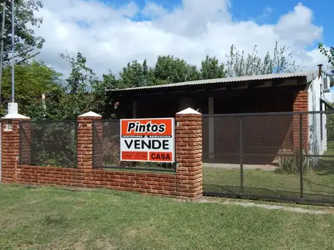 Casa sobre 2 de Abril. 2 dormitorio. Ideal para fin de semana. SAN JOSE. ENTRE RIOS.