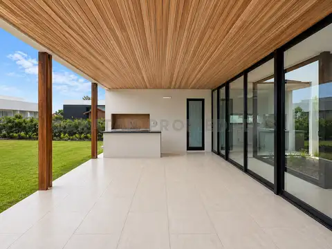 Casa en Venta en Funes, USD 680.000