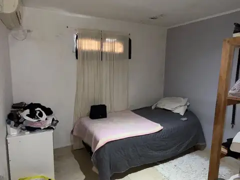 Casa 6 ambientes con 1 baño