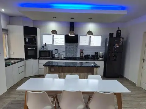 Casa en Venta en Santa Rita, USD 250.000
