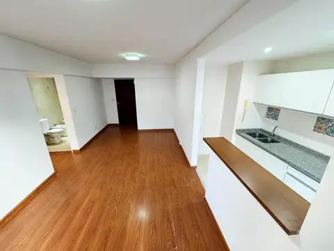 Departamento en Alquiler en San Fernando Vias  /  Centro, $ 700.000