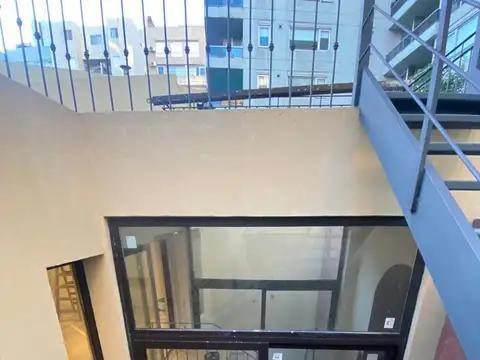 Depto Tipo Casa 4 ambientes con 2 baños