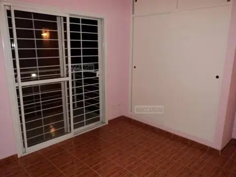 Depto Tipo Casa en Venta en Parque Avellaneda, USD 90.000