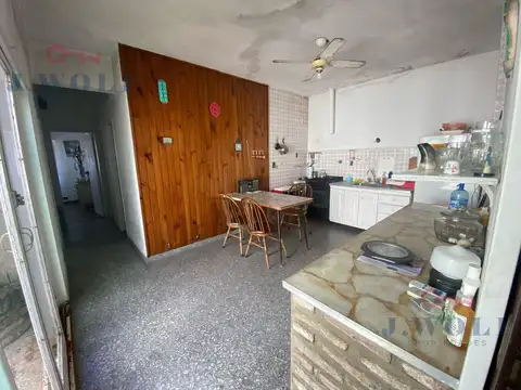 Casa en Venta con 5 cocheras