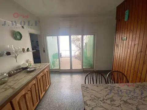 Casa 3 ambientes con 1 baño