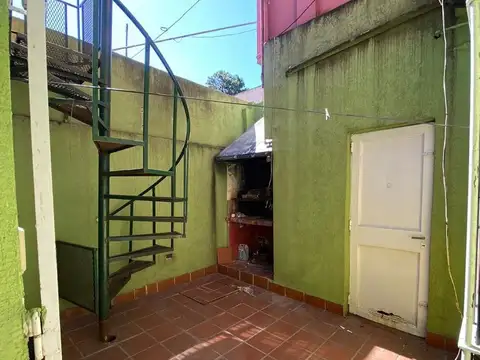 Depto Tipo Casa en Venta en Haedo, USD 115.000