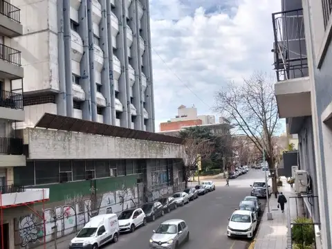 Gascon 1400, Piso 1°