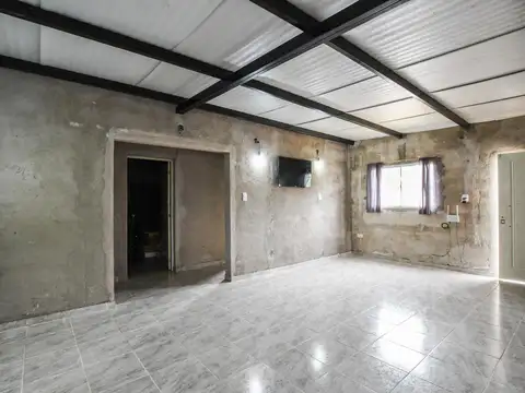 VENTA | PERMUTA - Casa de 3 dormitorios con patio y piscina - Puerto Gaboto, San Jerónimo.