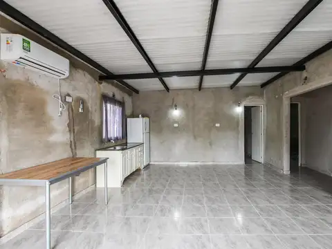 VENTA | PERMUTA - Casa de 3 dormitorios con patio y piscina - Puerto Gaboto, San Jerónimo.